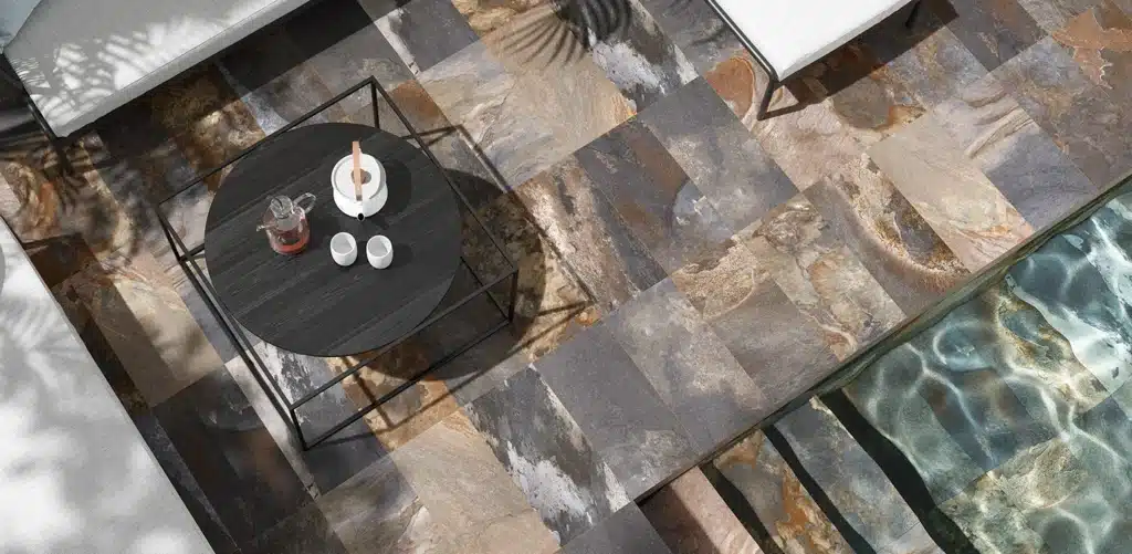 camille tendance margelle piscine motif pierre marbre