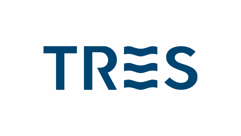 tres-28